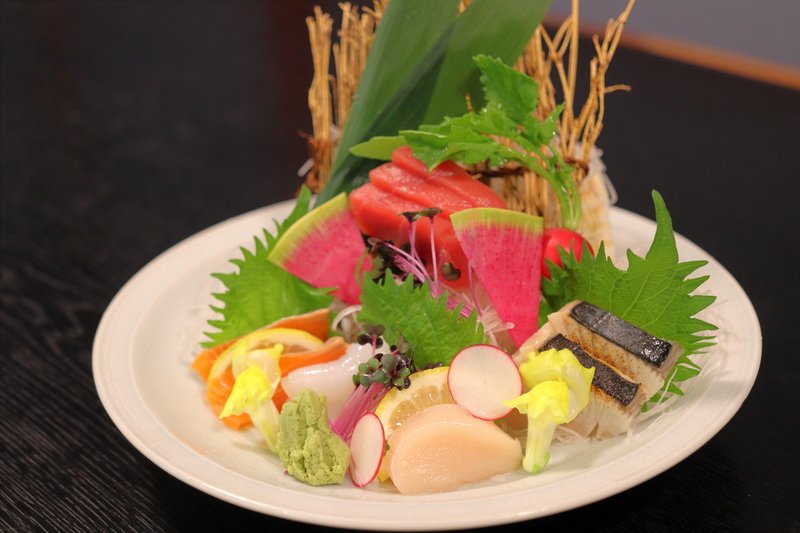 刺身盛り合わせ